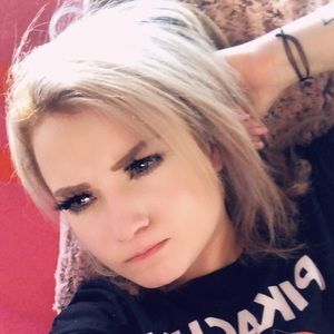 Meet your Posher, Candace